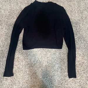 PacSun black cropped long sleeve